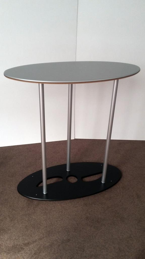 Prezentační stolek adTribune "Ovál" vt03 - konstrukce textilního stolku