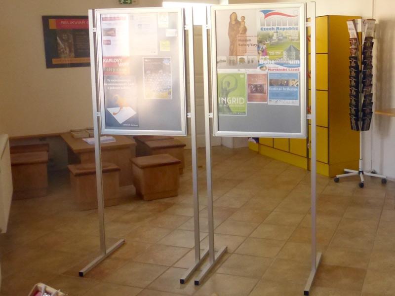 Poster Frame se dvěma klip rámy A1 - Zámek Bečov nad Teplou