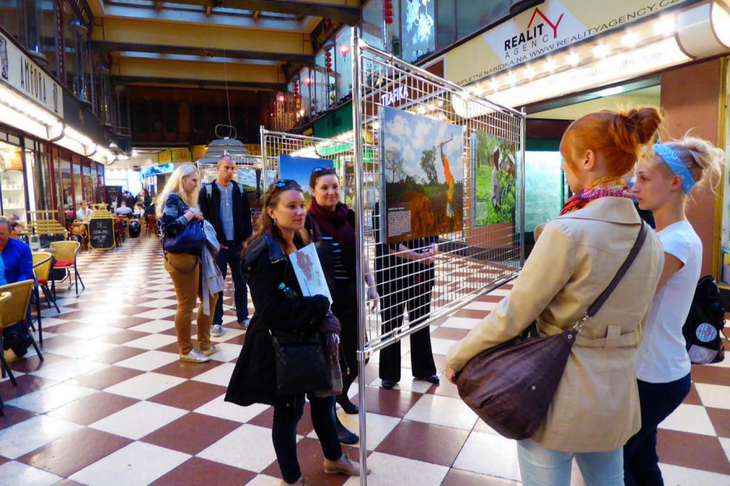 Výstava pořádaná organizací People in Need, říjen 2014